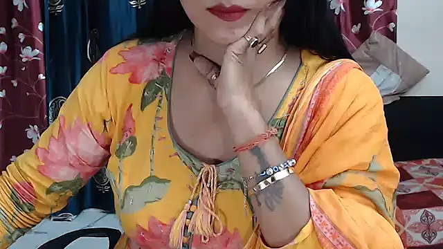 Naiaa-mylove online show from July 10, 9:34 am