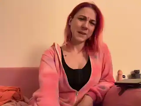 Nikky Divine online show from January 3, 6:44 am