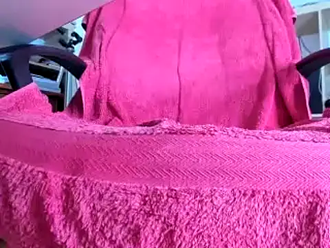 Snapshot of leccaleccafiga chatting on February 27, 8:20 pm leccaleccafiga online show from February 27, 8:20 pm