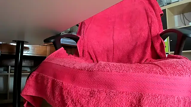 Snapshot of leccaleccafiga chatting on March 6, 3:13 pm leccaleccafiga online show from March 6, 3:13 pm