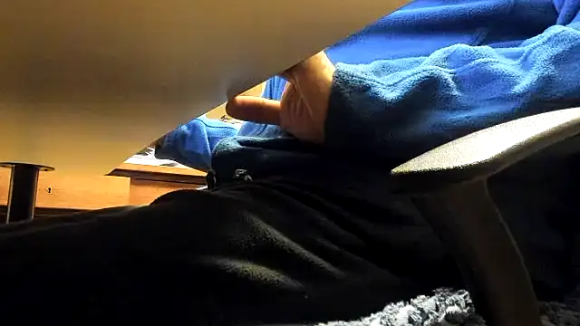 Snapshot of leccaleccafiga chatting on November 2, 1:24 pm leccaleccafiga online show from November 2, 1:24 pm