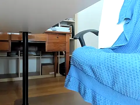 Snapshot of leccaleccafiga chatting on November 10, 4:17 pm leccaleccafiga online show from November 10, 4:17 pm