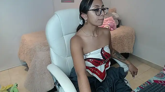 Gabi morales online show from December 4, 3:04 am