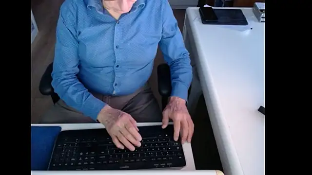 dutchpornking online show from January 14, 8:09 am