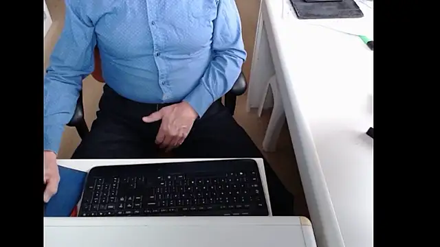 dutchpornking online show from February 19, 9:49 am