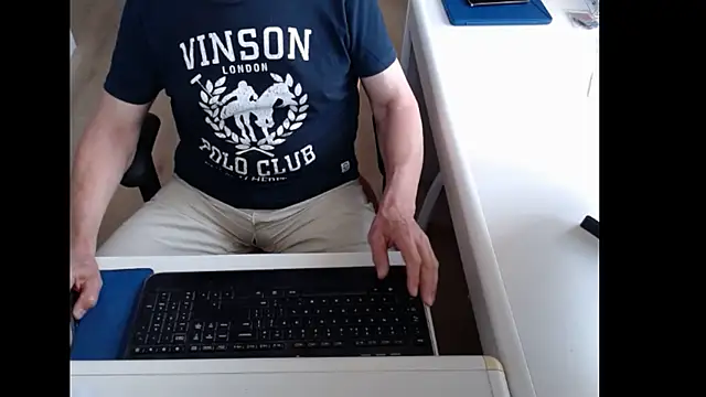 dutchpornking online show from June 1, 8:16 am