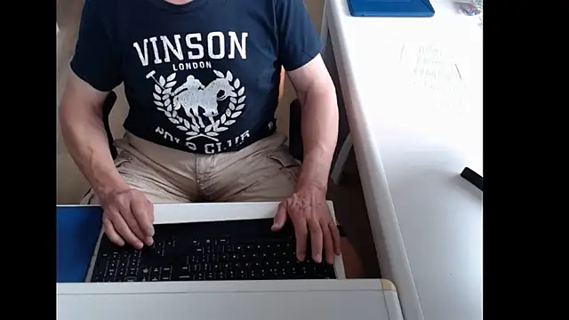 dutchpornking online show from June 2, 6:04 am