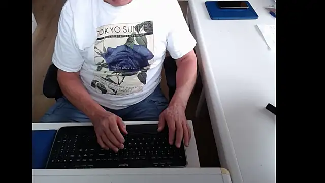 dutchpornking online show from June 12, 6:34 am