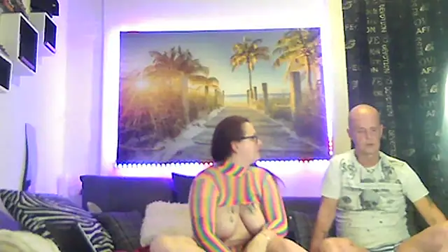 Snapshot of SexyJoy1991 chatting on November 16, 8:03 pm SexyJoy1991 online show from November 16, 8:03 pm