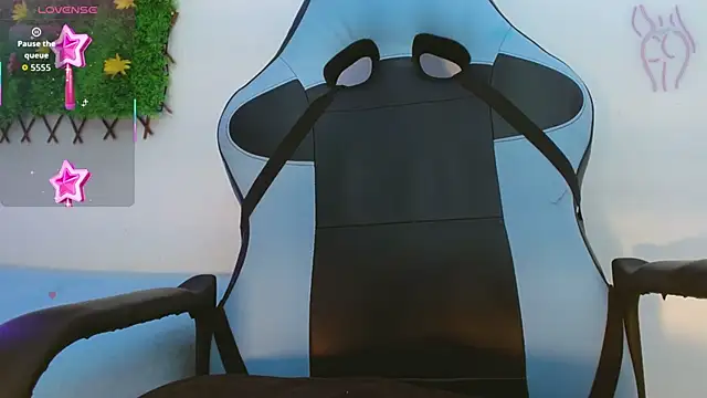 Snapshot of allyson_cute1 chatting on October 10, 7:35 pm allyson cute1 online show from October 10, 7:35 pm