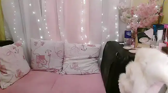 Snapshot of OhmyPinay chatting on January 26, 1:25 pm OhmyPinay online show from January 26, 1:25 pm