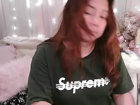 Snapshot of OhmyPinay chatting on September 16, 4:46 am OhmyPinay online show from September 16, 4:46 am