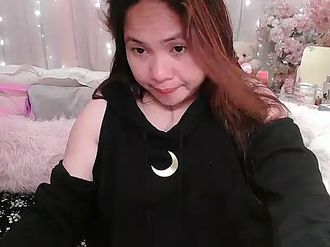 Snapshot of OhmyPinay chatting on September 24, 1:36 pm OhmyPinay online show from September 24, 1:36 pm