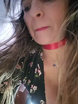 marilyn love6969 online show from May 4, 1:07 pm