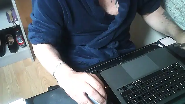Snapshot of DUDURA@xh chatting on March 20, 7:02 am DUDURAxh online show from March 20, 7:02 am