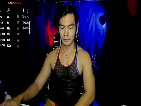 000batman000 online show from March 11, 5:41 pm