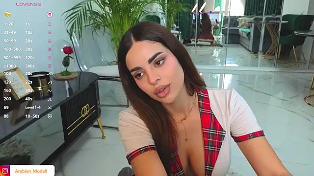 Snapshot of Arabian_beauty chatting on September 24, 7:55 am Arabian beauty online show from September 24, 7:55 am