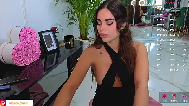 Snapshot of Arabian_beauty chatting on October 11, 9:41 am Arabian beauty online show from October 11, 9:41 am