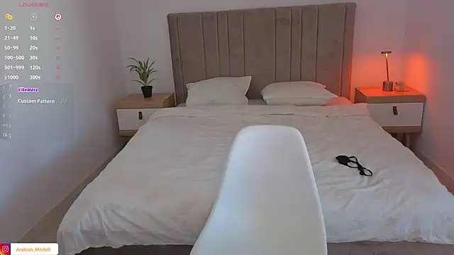 Snapshot of Arabian_beauty chatting on October 30, 1:45 pm Arabian beauty online show from October 30, 1:45 pm