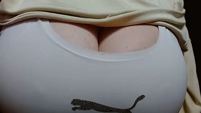 AnnyelinnaLove online show from December 28, 10:13 pm