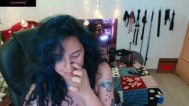 elektra 32 online show from February 11, 10:59 am