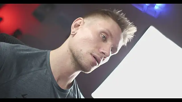 kevin-park online show from December 3, 7:33 pm