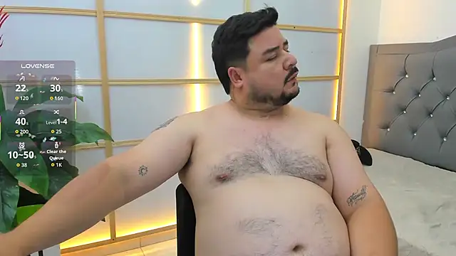 oso dirty  online show from June 13, 5:33 pm