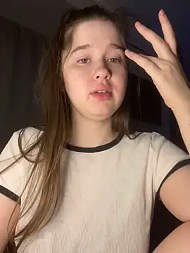 Snapshot of HornyGirlH chatting on November 6, 3:07 am HornyGirlH online show from November 6, 3:07 am