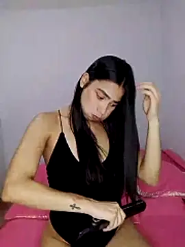 iamemmablake online show from May 1, 3:55 am