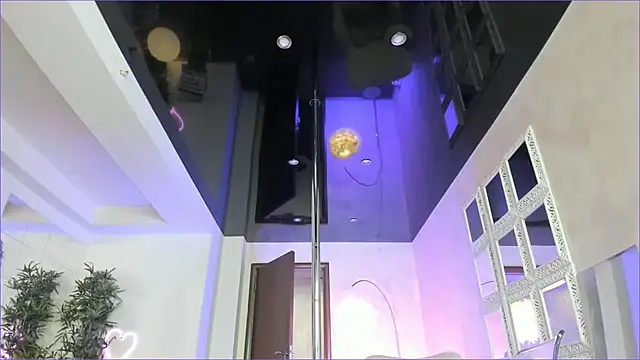 Snapshot of LisaAkira chatting on November 13, 7:29 am LisaAkira online show from November 13, 7:29 am