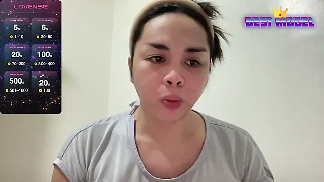 Snapshot of MISSANACONDA chatting on February 6, 1:38 am MISSANACONDA online show from February 6, 1:38 am