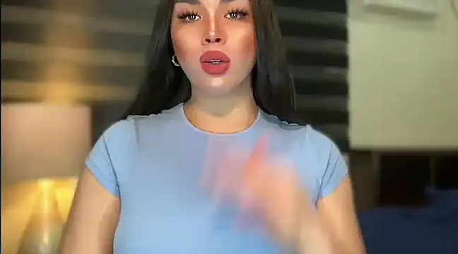 Snapshot of MISSANACONDA chatting on February 7, 3:12 am MISSANACONDA online show from February 7, 3:12 am