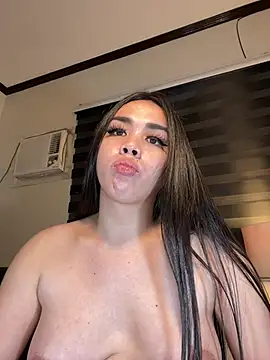 Snapshot of MISSANACONDA chatting on March 15, 2:34 pm MISSANACONDA online show from March 15, 2:34 pm