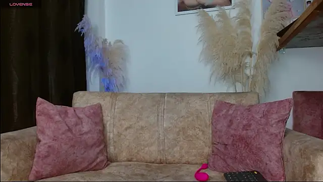 veronica villalba online show from February 18, 12:39 am