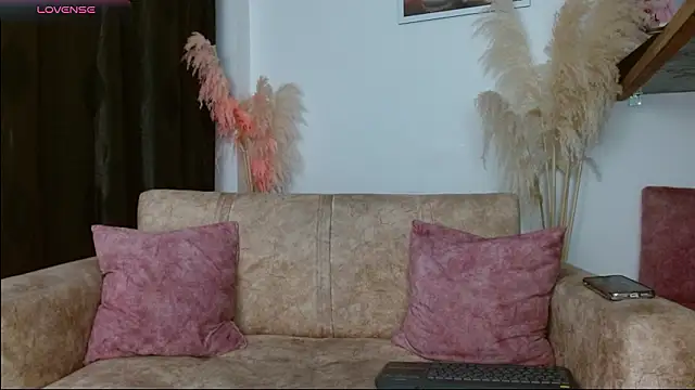 veronica villalba online show from March 16, 5:44 am