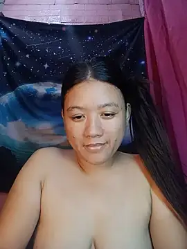 Snapshot of Urchanel chatting on July 1, 1:56 pm Urchanel online show from July 1, 1:56 pm