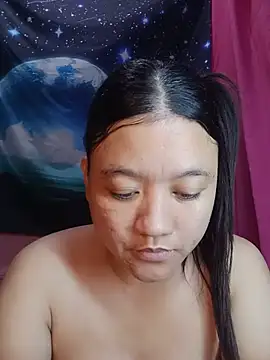 Snapshot of Urchanel chatting on August 6, 11:56 am Urchanel online show from August 6, 11:56 am