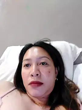 MissKitty31 online show from October 4, 5:05 am