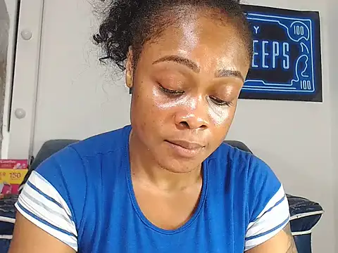 alexiaao9 online show from August 1, 9:46 pm