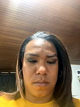 Snapshot of NatiBrunet chatting on November 8, 3:29 am NatiBrunet online show from November 8, 3:29 am