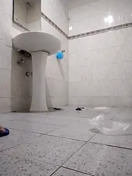 landy20cm online show from February 28, 12:28 pm