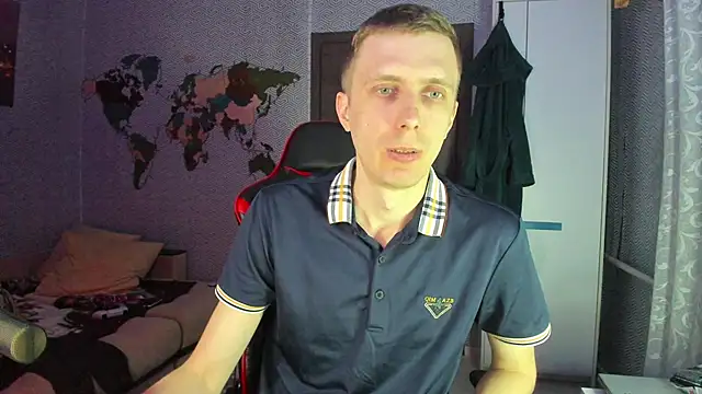 alex13ho online show from May 3, 7:31 pm