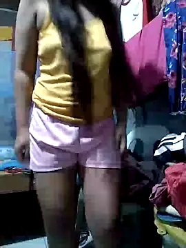 xxyourfantasyxx online show from January 3, 11:44 pm