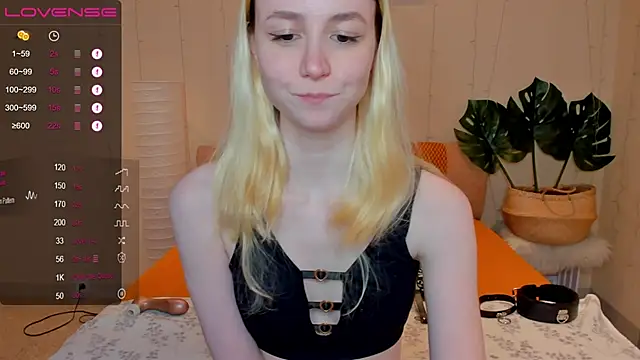 fleximona online show from December 8, 1:03 pm