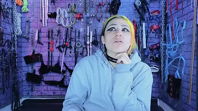 Snapshot of PANDORANEZZ chatting on September 27, 10:31 am PANDORANEZZ online show from September 27, 10:31 am