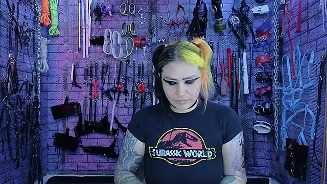 Snapshot of PANDORANEZZ chatting on October 2, 6:53 am PANDORANEZZ online show from October 2, 6:53 am