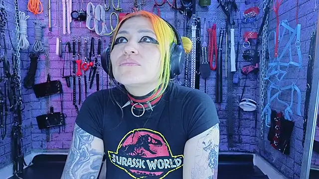 Snapshot of PANDORANEZZ chatting on November 7, 1:38 am PANDORANEZZ online show from November 7, 1:38 am