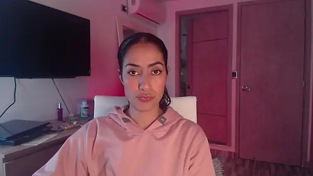 Snapshot of Brown_skin11 chatting on September 30, 9:09 pm Brown skin11 online show from September 30, 9:09 pm