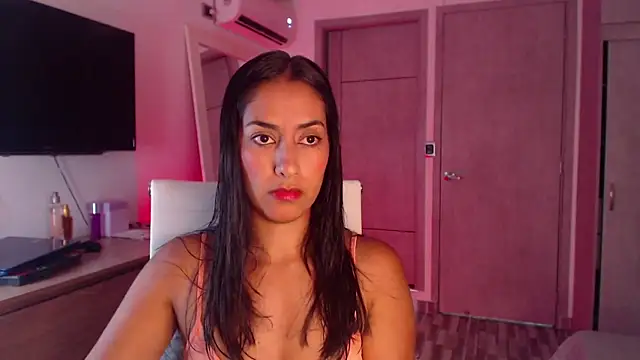 Snapshot of Brown_skin11 chatting on November 7, 9:37 pm Brown skin11 online show from November 7, 9:37 pm