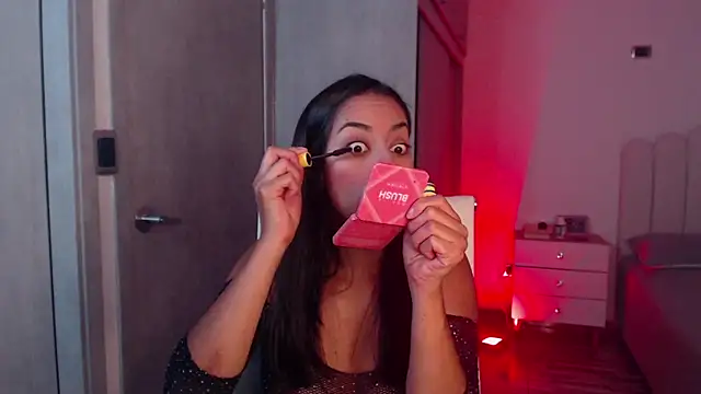 Snapshot of Brown_skin11 chatting on November 29, 5:49 pm Brown skin11 online show from November 29, 5:49 pm